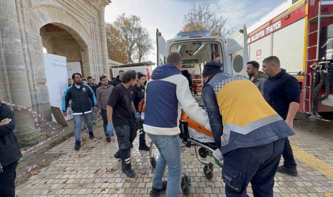 Selimiye Camii’nde restorasyon sırasında düşen işçi yaralandı, gazeteciler engellemelerle karşılaştı Edirne'deki Selimiye Camii restorasyonunda N.A. adlı işçi yüksekten düştü ve