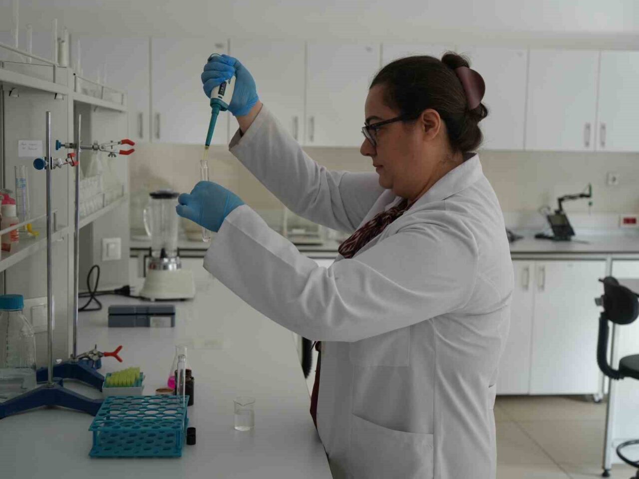 Son günlerde Türkiye'de artan gıda zehirlenmeleri, Kastamonu Üniversitesi uzmanları tarafından