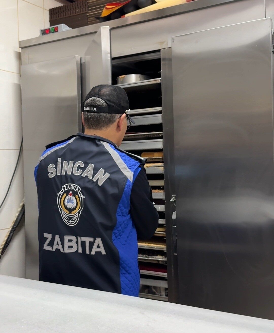 Sincan Belediyesi Zabıta Müdürlüğü, gıda zehirlenmelerine karşı gıda işletmelerinde sıkı