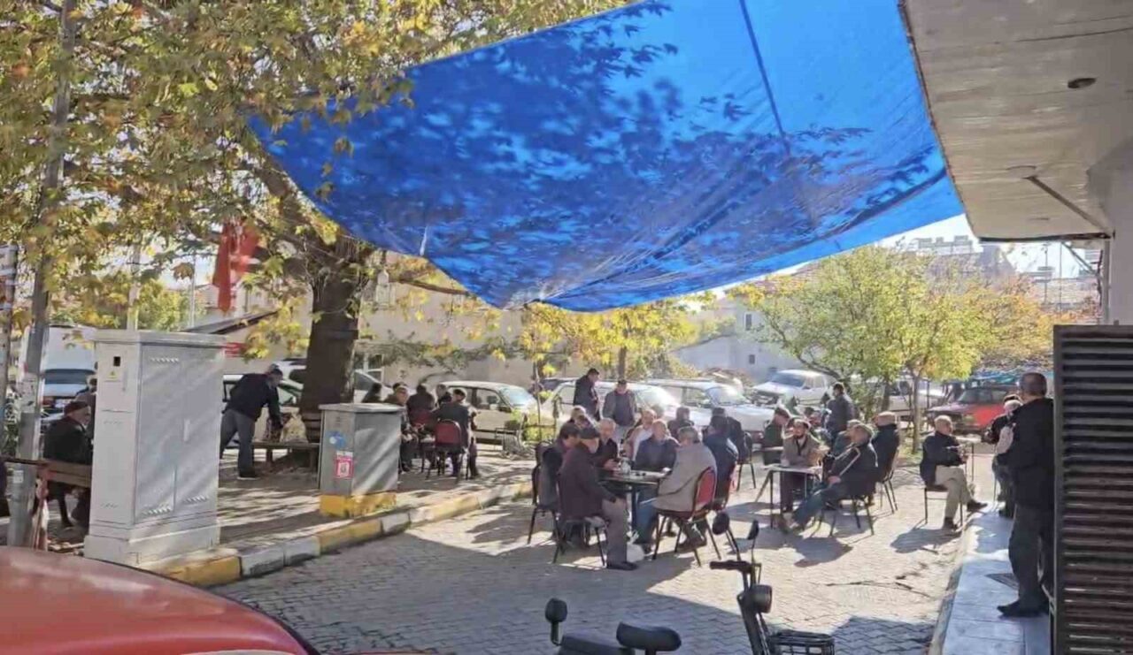 Balıkesir'in Sındırgı ilçesinde, bugün 4.0 ve 4.4 büyüklüğünde iki deprem