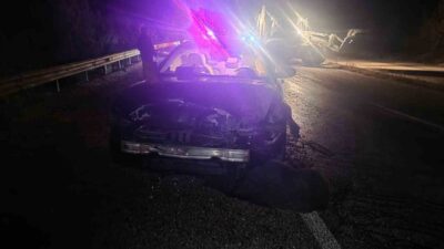 Kastamonu'nun Hanönü ilçesinde Sinop Belediye Başkanı Metin Gürbüz'ün makam aracı,