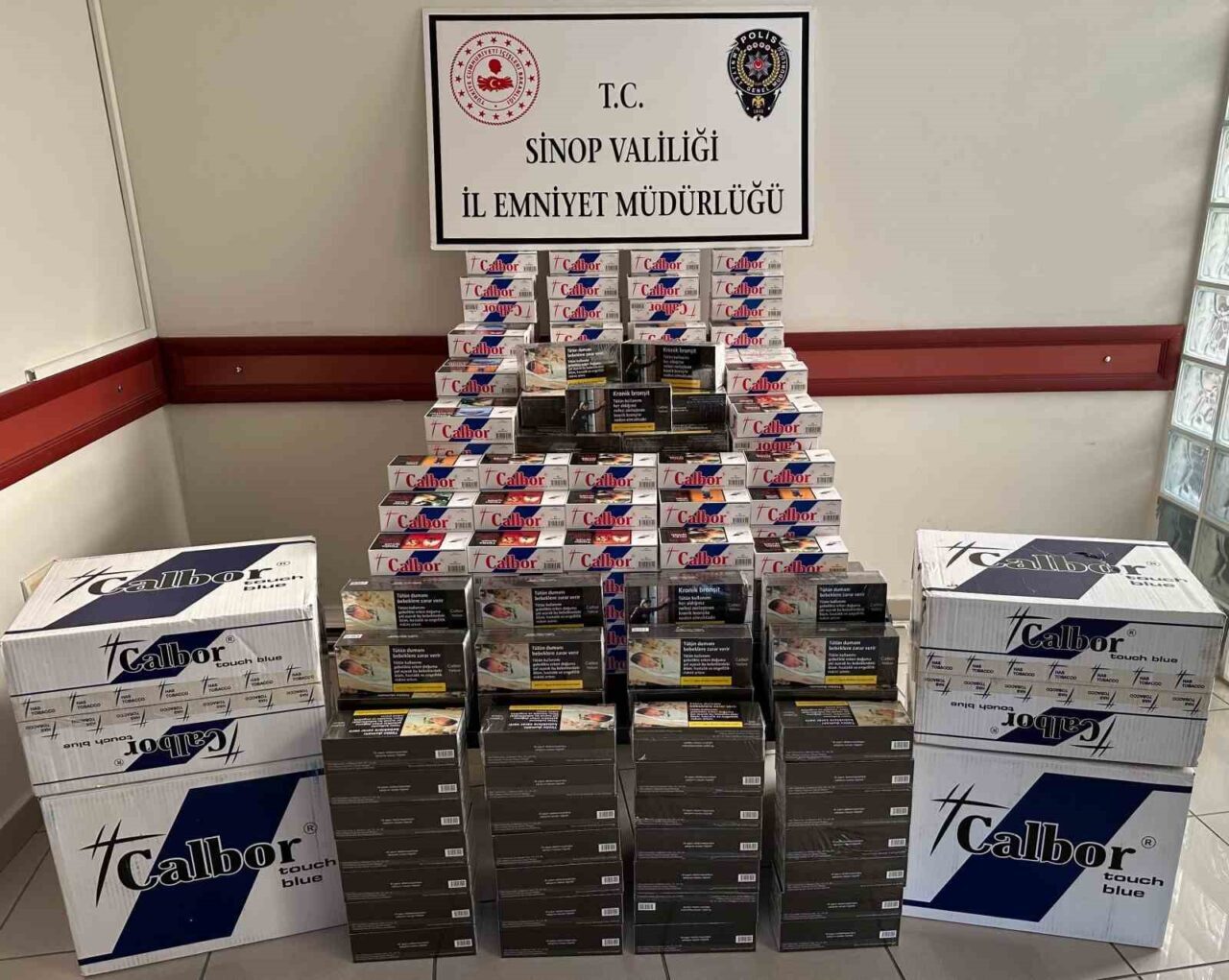 Sinop İl Emniyet Müdürlüğü, kaçak tütün ve uyuşturucu suçlarına yönelik