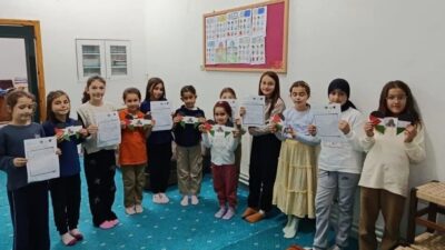 Sinop'un Boyabat ilçesindeki Diyanet Gençlik Merkezi'nde eğitim alan 7-10 yaş