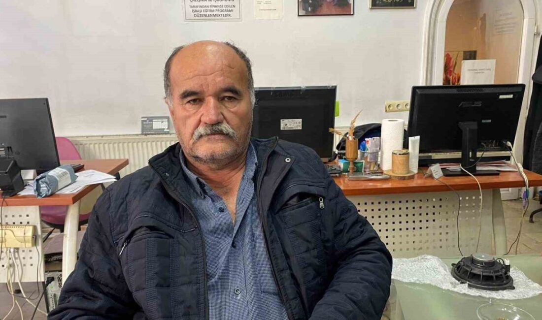 Sinop’ta 17 Yaşındaki Zihinsel Engelli Kız, 15 Kasım’dan Beri Kayıp, Ailesi Yardım Talep Ediyor Sinop'un Eymür köyünde yaşayan Mehmet Okuyan, zihinsel engeli bulunan kızı