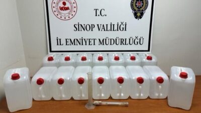 Sinop'ta düzenlenen operasyonda 60 litre sahte etil alkol ele geçirilirken,