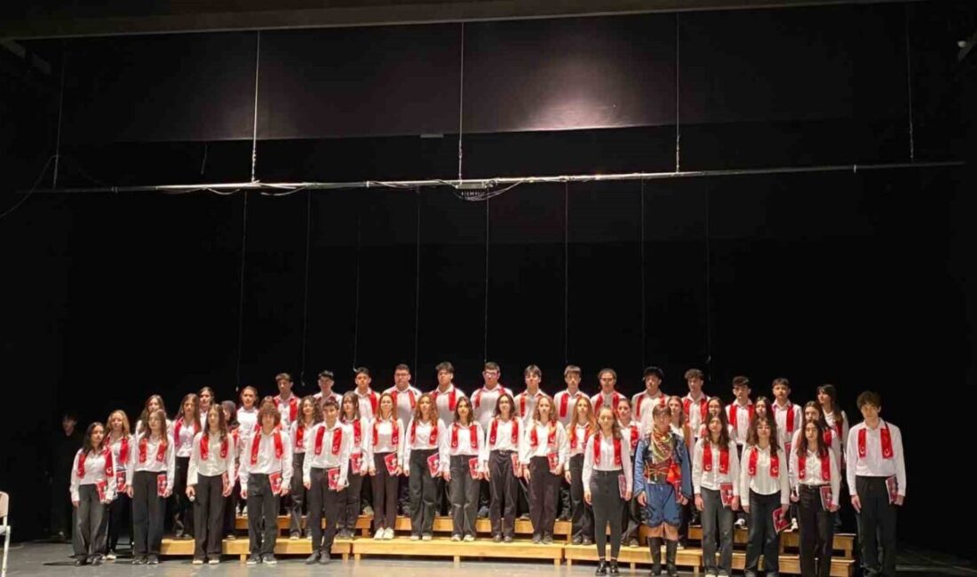 Sinop'ta 24 Kasım Öğretmenler Günü etkinlikleri Valilik önünde başladı. İl