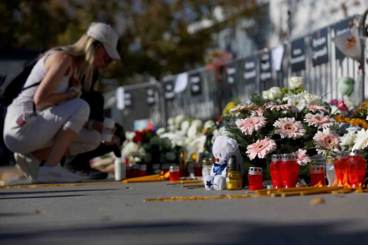 Sırbistan'ın Novi Sad şehrinde, 1 Kasım 2022'deki tren istasyonu faciasında