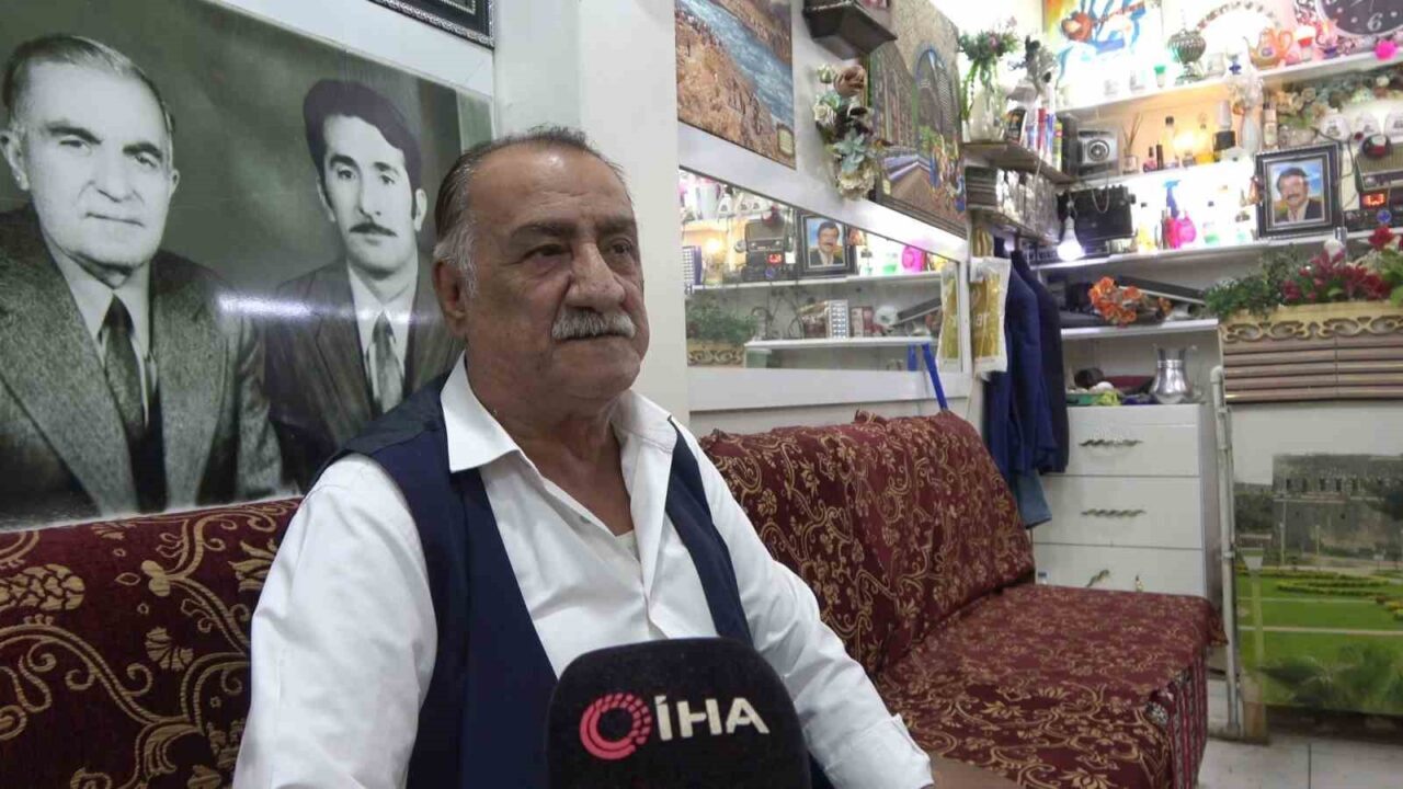 Cizre’de 80 yaşındaki çay ustası Celal Çazım, 67 yıldır çay