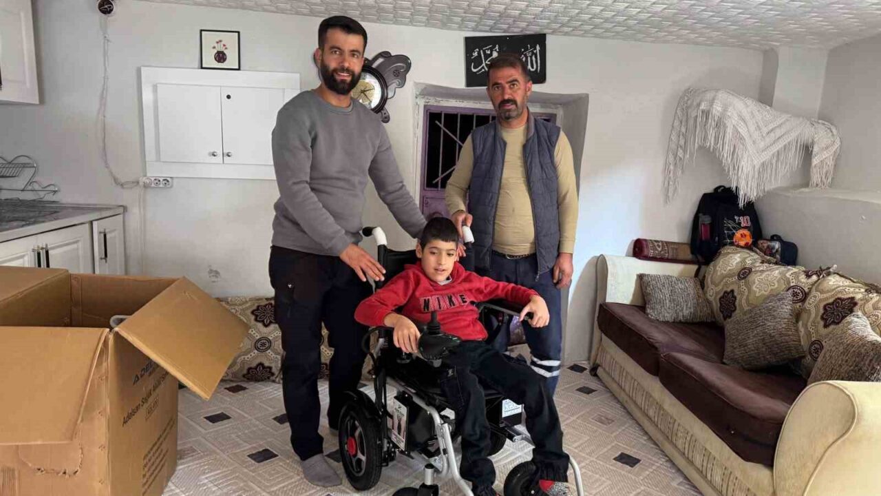 Ankara'daki polis memuru Mustafa Şahin, Şırnak'taki Dilbirin Biter isimli 16