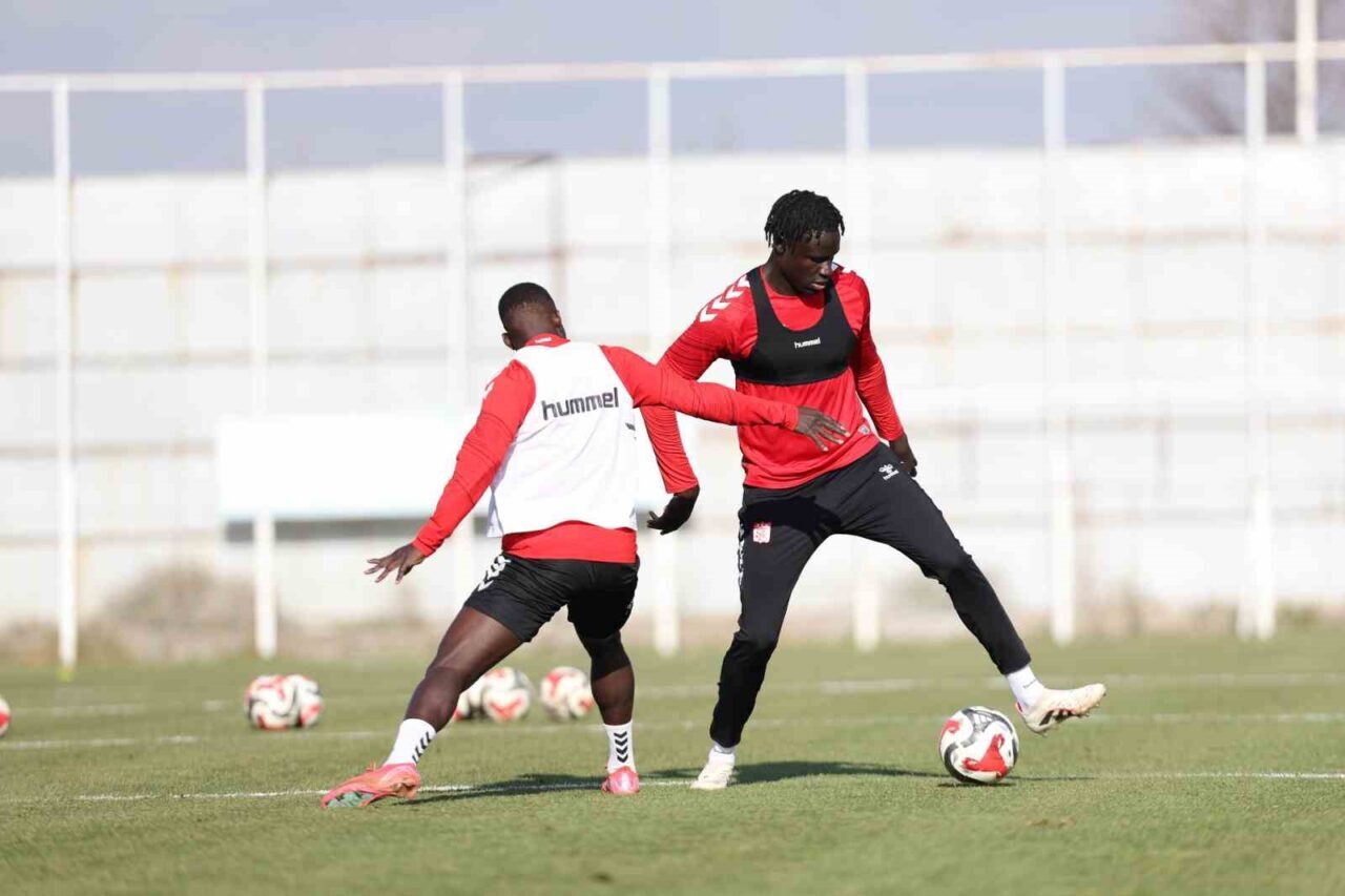 Özbelsan Sivasspor, Boluspor Maçının Hazırlıklarını Antrenmanla Sürdürüyor