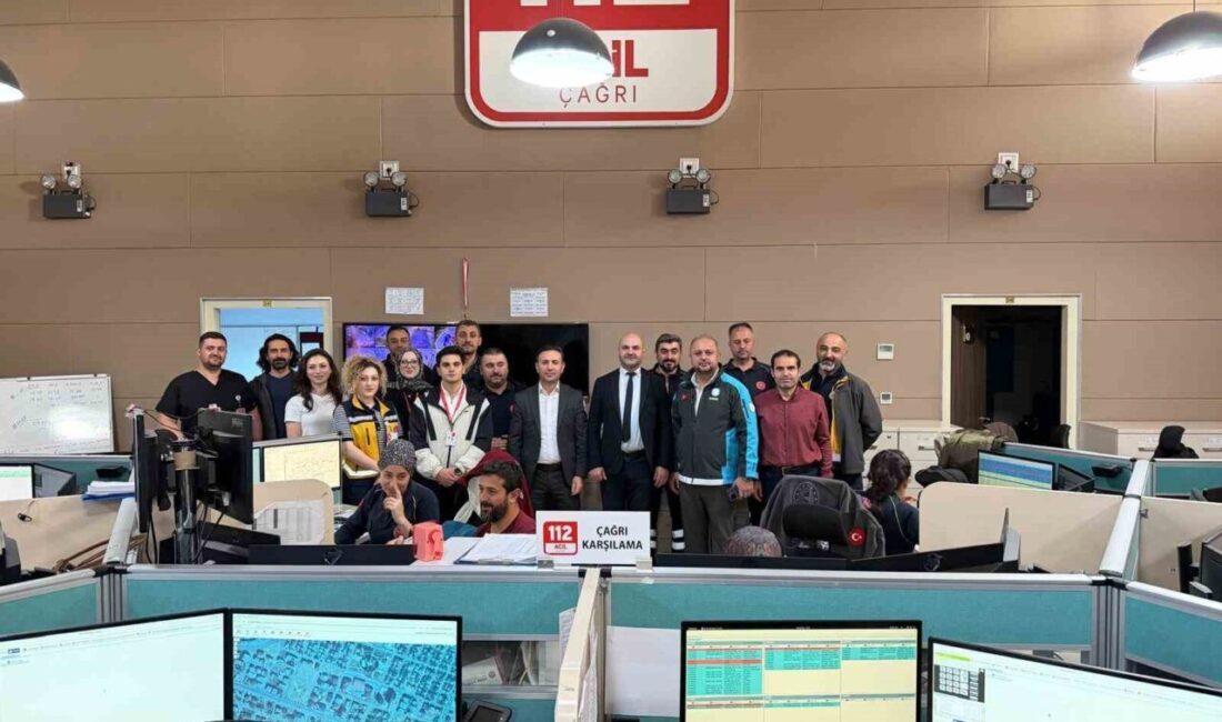 Sivas’ta Ambulanslarda Elektronik Vaka Sistemi Uygulaması Hayata Geçti Sivas'ta sağlık hizmetlerinde dijital dönüşüm başlatıldı. 12 Ekim'den itibaren ambulanslarda