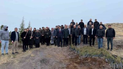 Elazığ'ın Sivrice ilçesinde 24 Kasım Öğretmenler Günü vesilesiyle "Öğretmenim İçin