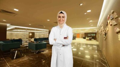 Skolyoz, ergenlikte hızla ilerleyebilen bir omurga eğriliği hastalığıdır. Doç. Dr.