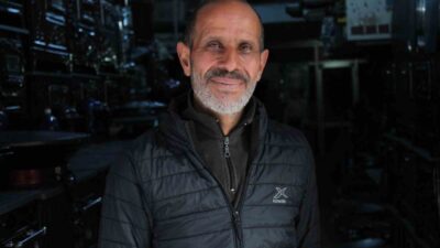 Konya'da hava sıcaklıklarının düşmesiyle birlikte soba satıcıları sezonu açmaya başladı.