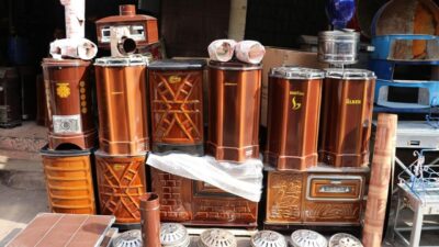 Gaziantep'te Bülent Kavas, soba satışlarının her yıl azaldığını ve mevcut