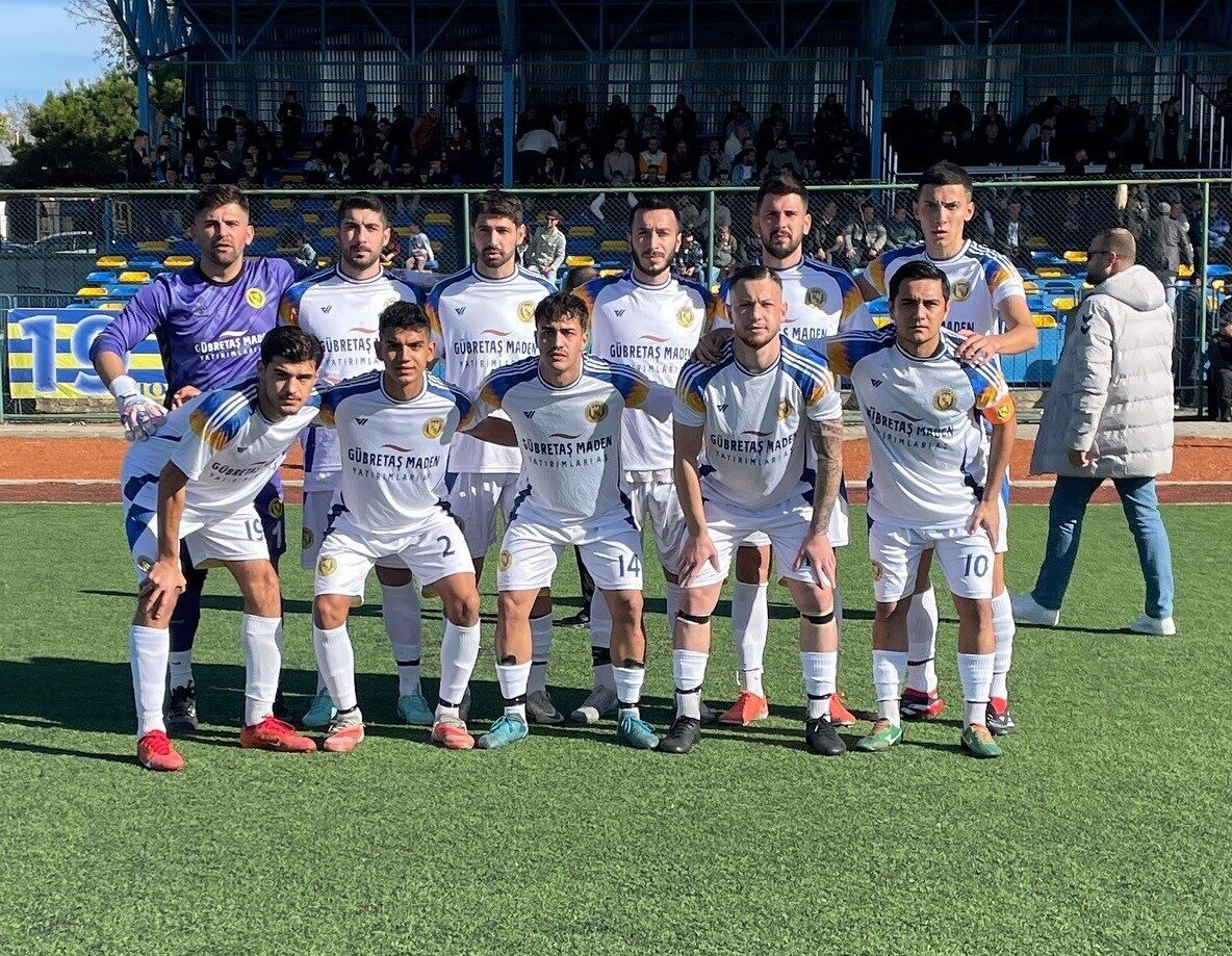 Bölgesel Amatör Lig'de (BAL) mücadele veren Söğütspor, İznikspor'a 3-1 yenilerek