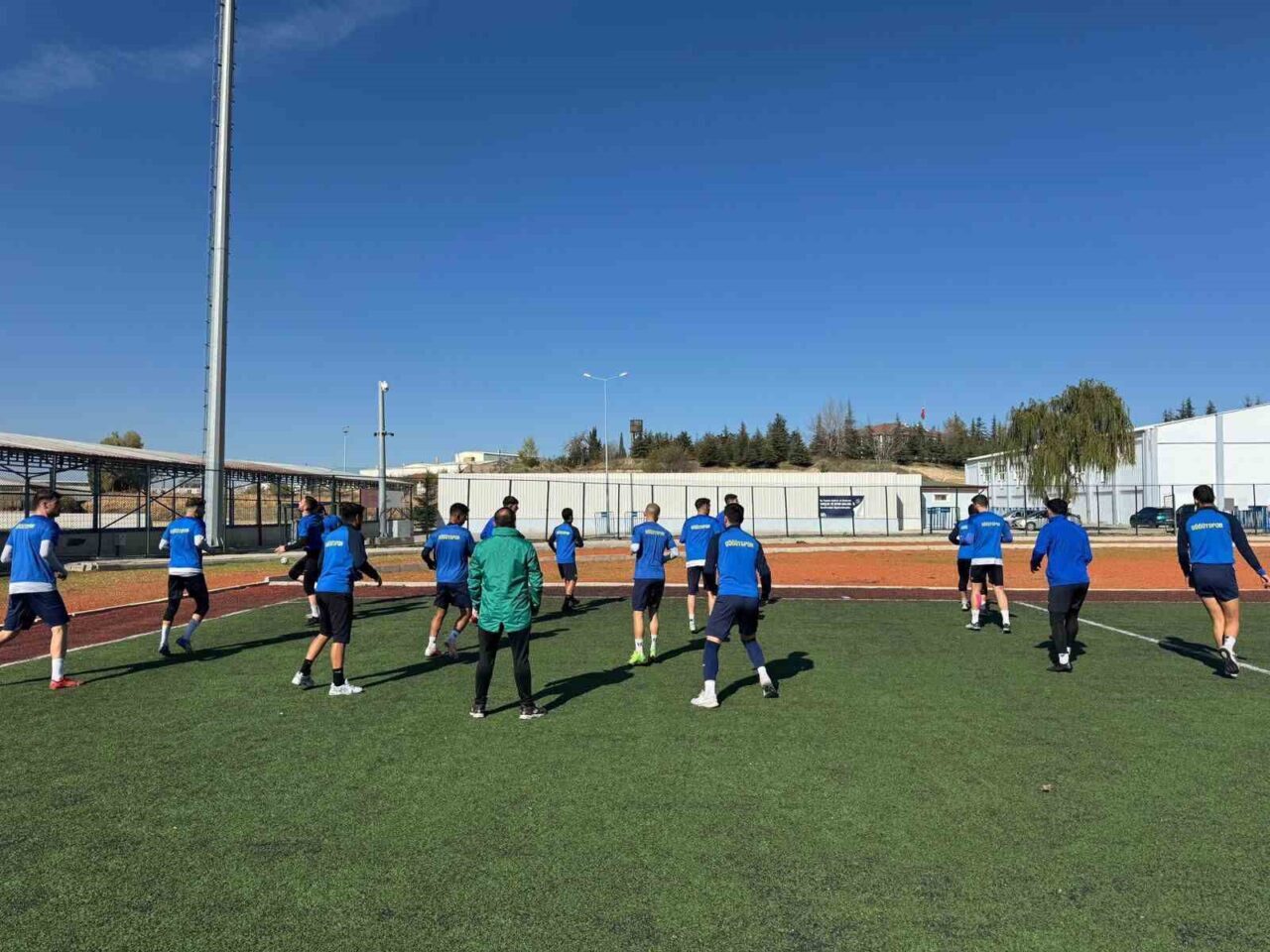 Söğütspor, Bölgesel Amatör Lig'de Yalovaspor ile oynayacağı maça hazır. 8.