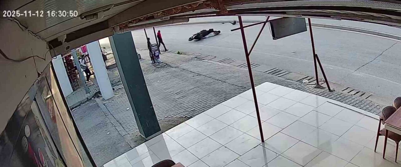 Hatay'da sokak köpeğine çarparak yaralanan motosiklet sürücüsü, kaza sonrası metrelerce