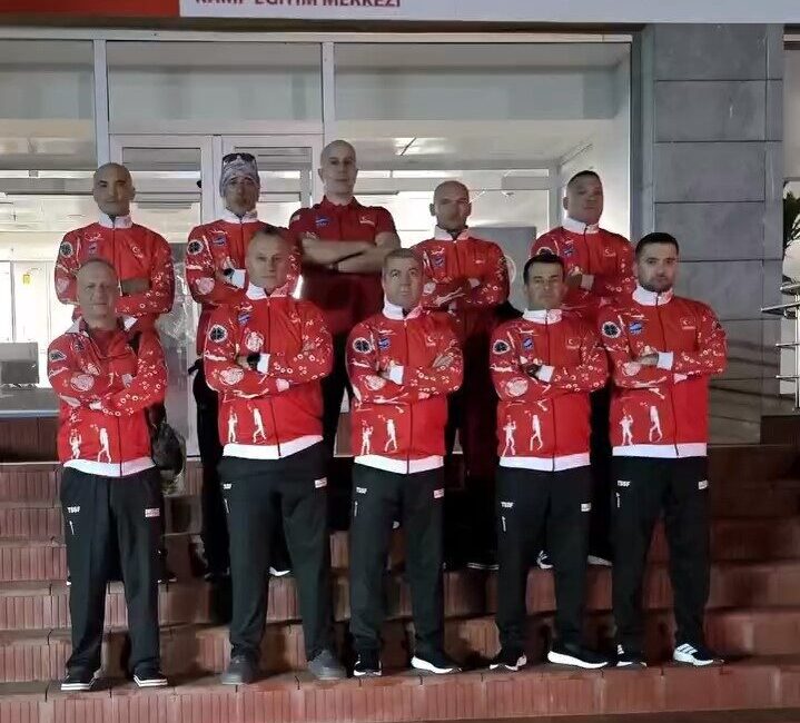 Zıpkınla Balık Avı Milli Takımı, Brezilya’daki Dünya Şampiyonası için yola çıktı, temsilci olarak Ahmet Cumhur Sakız da kafilede yer aldı. Zıpkınla Balık Avı Milli Takımı, 26-29 Kasım'da Brezilya'da yapılacak Dünya