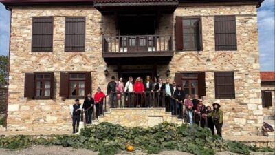 Muğla’nın Yatağan ilçesindeki Stratonikeia Antik Kenti, Menteşe Belediyesi Resim Topluluğu’na