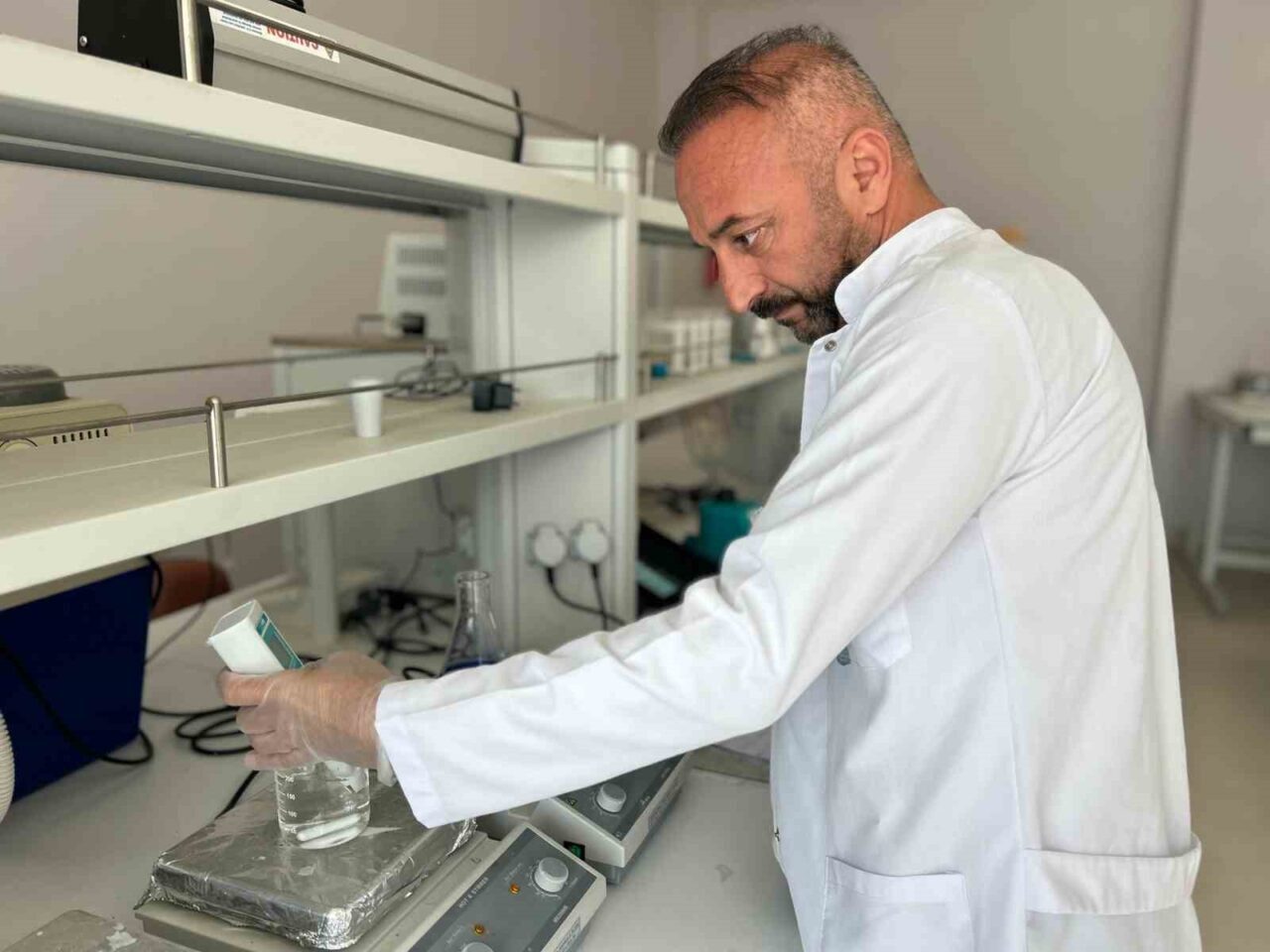 Van Yüzüncü Yıl Üniversitesi'nden Prof. Dr. Vahap Yönten, evsel su