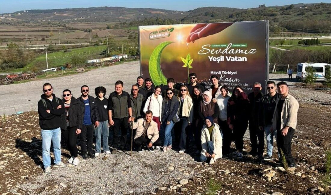 Sakarya Uygulamalı Bilimler Üniversitesi öğrencileri, ‘Yeşil Vatan Seferberliği’ etkinliği kapsamında