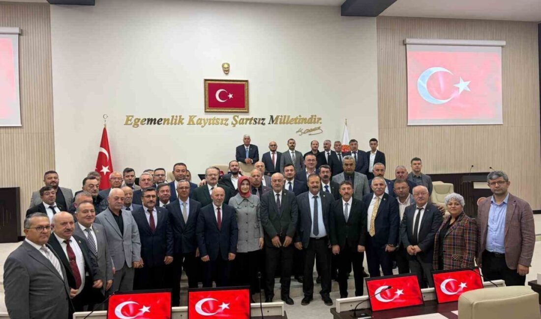 Şuhut İçin 2026 Yılı Yatırım Programı Açıklandı: 24 Milyon TL’lik Bütçe ile Hayata Geçecek Projeler Belirlendi Afyonkarahisar İl Genel Meclisi üyeleri Ali Diren, Mehmet Avcı ve