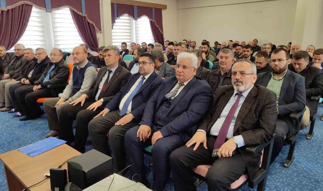 Afyonkarahisar'ın Şuhut ilçesinde cami görevlileri ve Kur’an kursu öğreticileri için