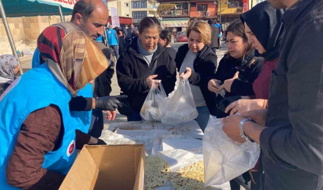 Afyonkarahisar’ın Sultandağı ilçesinde İsrail'in saldırılarına maruz kalan Filistinlilere destek amacıyla
