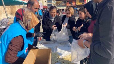 Afyonkarahisar’ın Sultandağı ilçesinde İsrail'in saldırılarına maruz kalan Filistinlilere destek amacıyla