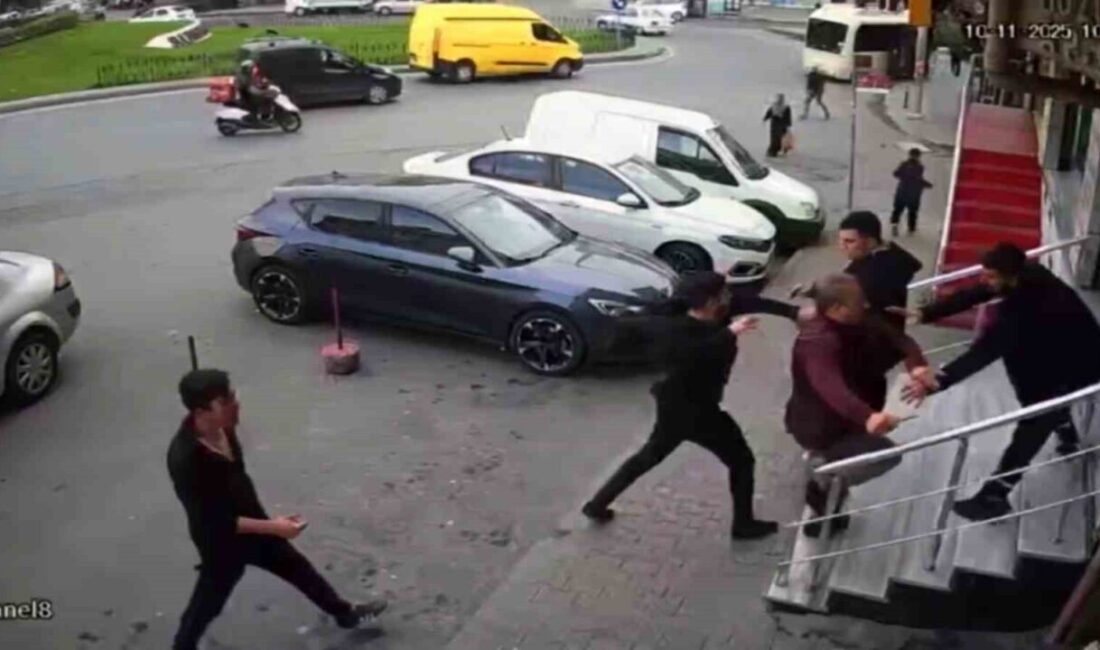 Sultangazi’de Su Kesintisi Nedeniyle İş Yeri Önünde Bıçaklı Saldırı Gerçekleşti İstanbul Sultangazi'de su kesintisi sonrası iş yerinde tartışan stajyer Alim