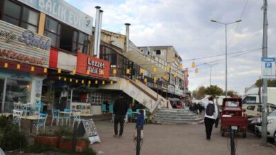 Sakarya'nın Adapazarı ilçesinde, polis tarafından durdurulmaya çalışılan bir şüpheli, kaçarken