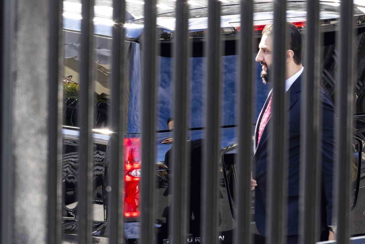 Suriye Lideri Ahmed eş-Şara, Beyaz Saray’da Donald Trump ile Görüşmede Bulundu