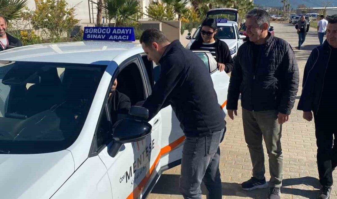 Milli Eğitim Müdürü Emre Çay, Menteşe’de Direksiyon Eğitimi ve Sınav Alanını Yerinde İnceledi Menteşe Motorlu Taşıt Sürücü Kursları'nın direksiyon eğitimi ve sınav alanını