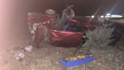 Afyonkarahisar'ın İhsaniye ilçesinde A.C. (21) kontrolündeki Tofaş marka otomobiliyle kaza