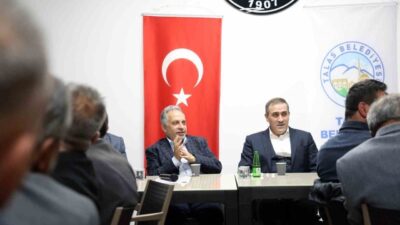 Talas Belediyesi, Akçakaya Mahallesi Sosyal Tesisi'nde düzenlenen muhtarlar toplantısında mahalle