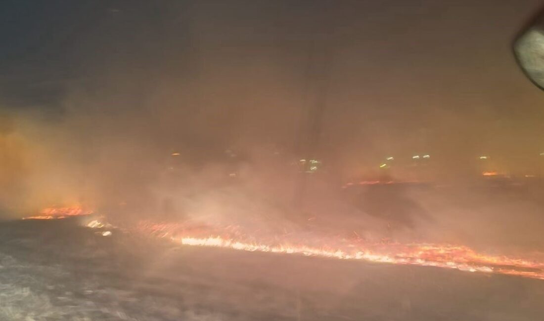 Batman'da meydana gelen fırtına, Bayındırlık Mahallesi'ndeki bir tandırdan sıçrayan kıvılcımlar