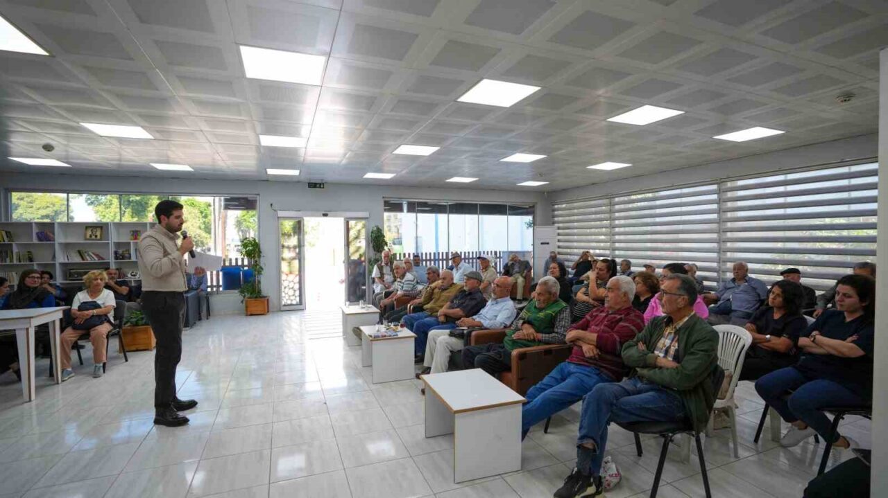 Tarsus Belediyesi, Emekli Evinde düzenlediği etkinlikle yaşlıların ruh sağlığını ele