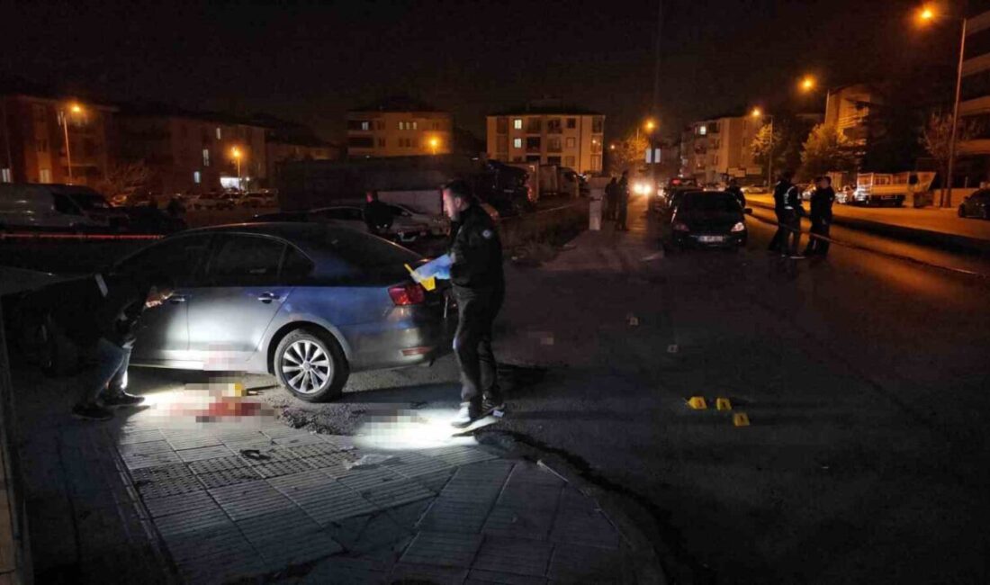 Çorum’da eski damadına silahlı saldırı: Kavga kanlı bitti Çorum'da eski kayınpeder Sadık B. (65), tartıştığı eski damadı Mustafa