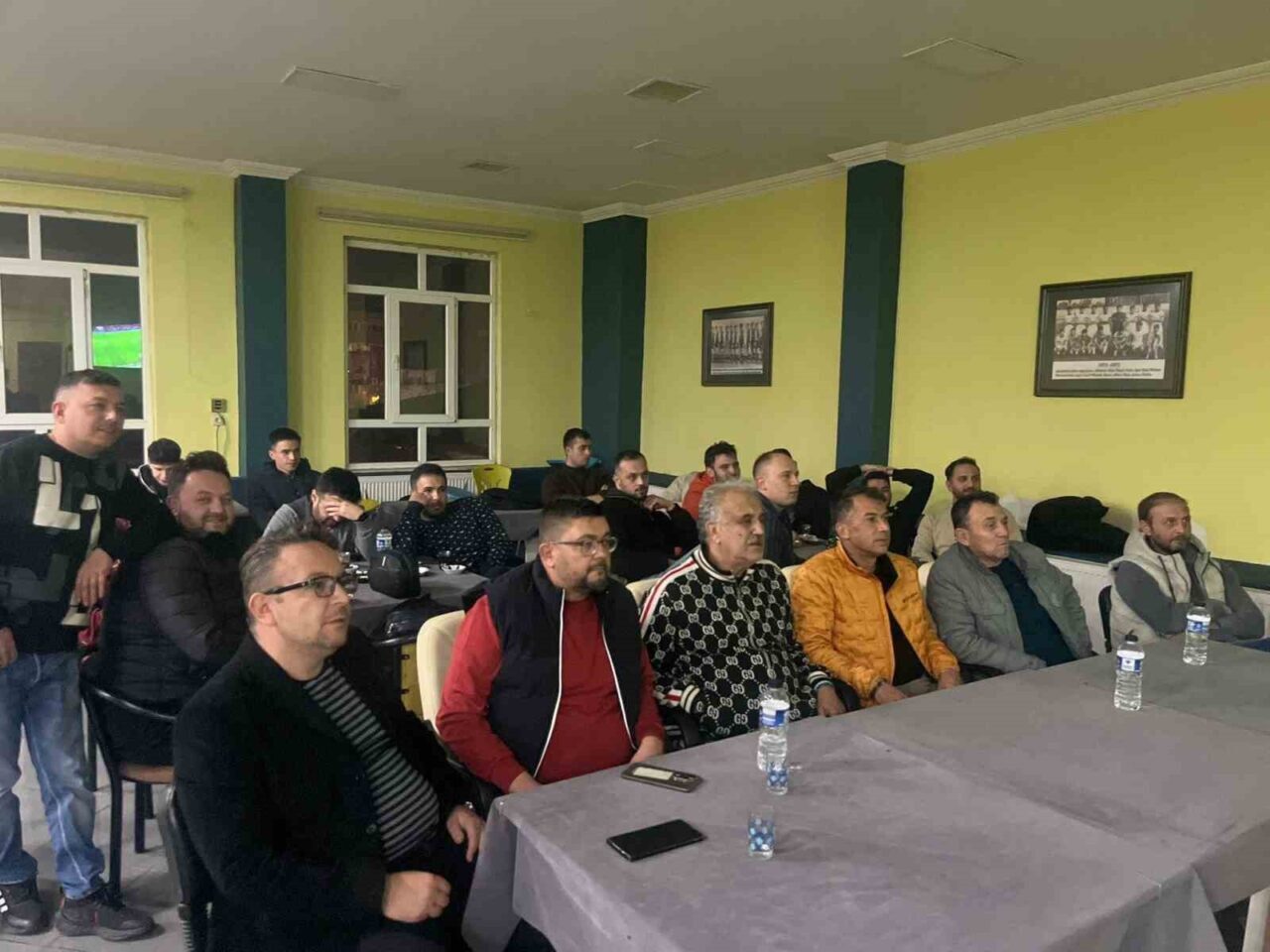 Kütahya'nın Tavşanlı ilçesinde Gençyurduspor Kulübü'nün 100. yılı görkemli bir etkinlikle