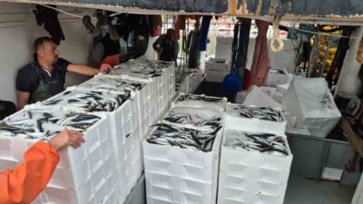 Marmara Denizi’nde etkili olan lodos fırtınasının sona ermesinin ardından Süleymanpaşa'daki