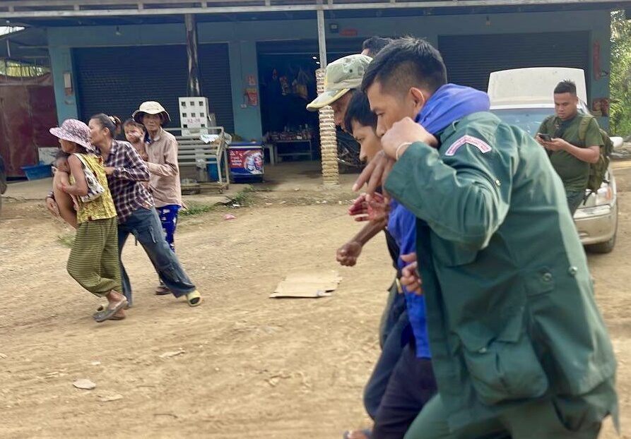 Tayland-Kamboçya Sınırında Çatışma: 1 Ölü, 3 Yaralı Kamboçya-Tayland sınırında meydana gelen çatışmada bir kişi hayatını kaybetti, üç