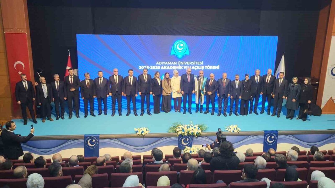 Adıyaman Üniversitesi'nin 2025-2026 Akademik Yılı açılışında TBMM Başkanı Numan Kurtulmuş,