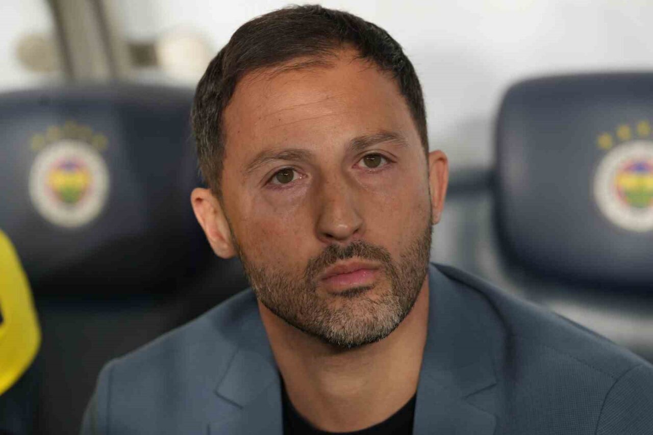 Fenerbahçe Teknik Direktörü Domenico Tedesco, 1 Aralık'ta Galatasaray ile yapacakları