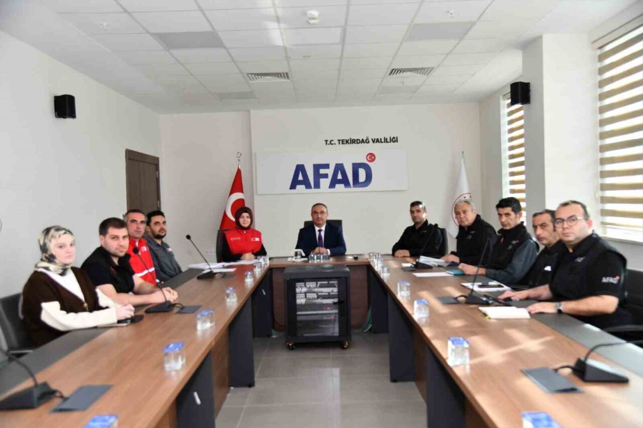 Tekirdağ’da afet beslenme hizmetleri için geniş katılımlı bir toplantı gerçekleştirildi.