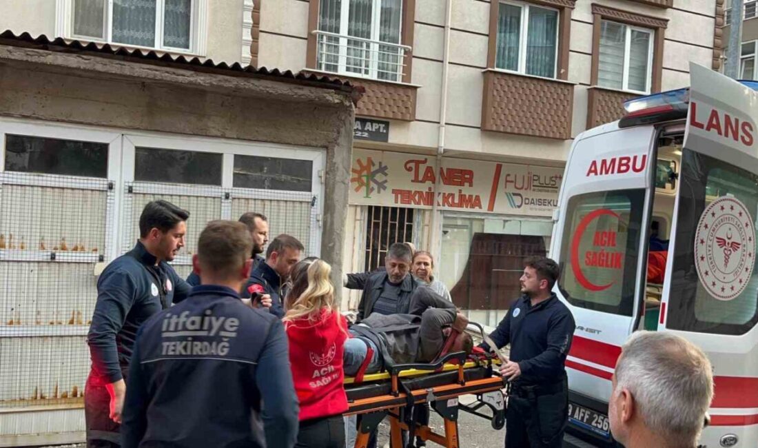 Tekirdağ’da Alkolün Etkisiyle Düşen Vatandaş Hastaneye Kaldırıldı Tekirdağ’ın Çorlu ilçesinde, alkollü olduğu iddia edilen K.E., merdivenlerden inerken