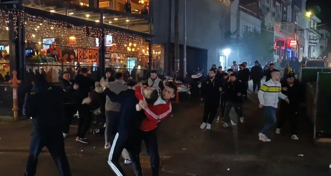 Tekirdağ'da Fenerbahçe-Beşiktaş derbisi öncesinde taraftar grupları arasında çıkan kargaşa, 5