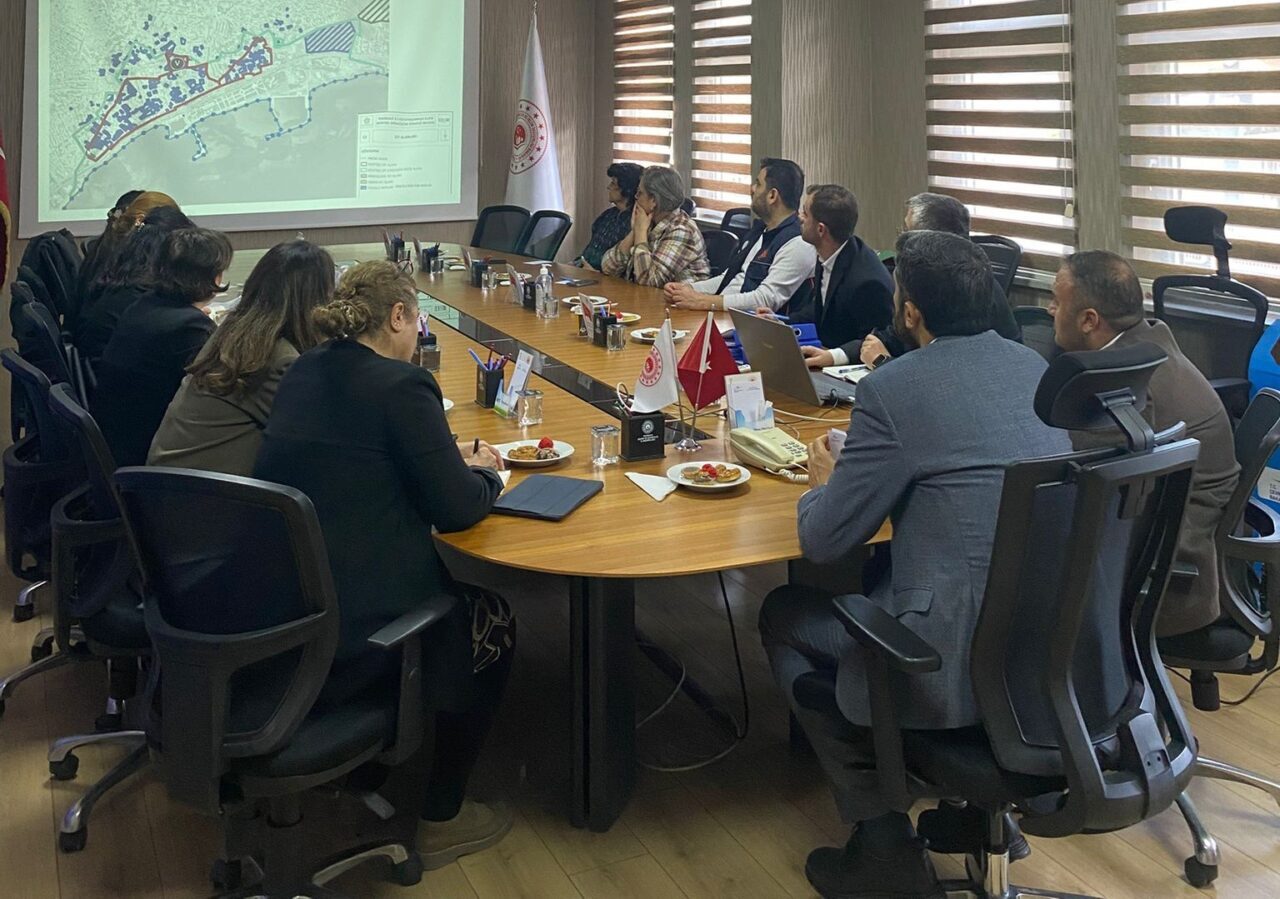 Tekirdağ’da Kentsel Dönüşüm İrtibat Ofisi, eski sanayi sitesinin Aydoğdu Mahallesi’ndeki