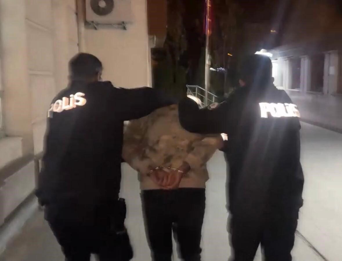 Kayseri’de polis ekipleri, temizlik için girdiği evden ziynet eşyası çalan