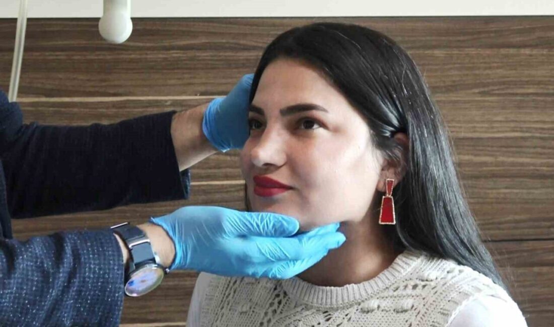 Hakkari'den 1,5 yıl süren tükürük bezi taş tedavisi için Samsun'a